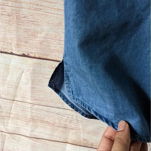 Neiman Marcus Size Small Chambray Tencel Double V-Neck Ruffle Sleeve Tunic Top - Picture 5 of 10